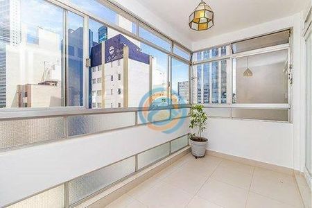 10_photo/94dce40b5b.0f314429b7eb5622-ATLAS-8c82effd-cfdb-42d9-9e6b-026c110eb666.jpg de apartamento à venda com 3 quartos, 220m² em Centro, Curitiba