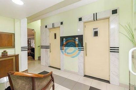 39_photo/94dce40b5b.0f314429b7eb5622-ATLAS-b382edf2-4a26-4a4a-8cb3-d2a025edde0e.jpg de apartamento à venda com 3 quartos, 220m² em Centro, Curitiba