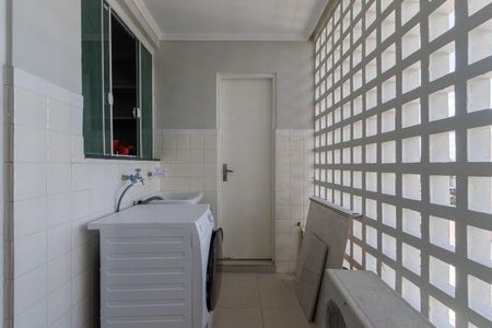 9_photo/94dce40b5b.ade4d3e2cf727602-ATLAS-3ab537fc-b3ee-438a-adca-6cbcf7a29167.jpg de apartamento à venda com 3 quartos, 161m² em Centro, Curitiba