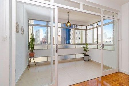 9_photo/94dce40b5b.badfd497b63a3b5d-ATLAS-22a49625-cf44-41a3-ac75-7bc5d88d62d6.jpg de apartamento à venda com 3 quartos, 220m² em Centro, Curitiba