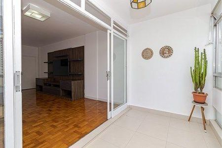 9_photo/94dce40b5b.badfd497b63a3b5d-ATLAS-2bb7d441-150d-47c5-b75a-e13b9720df33.jpg de apartamento à venda com 3 quartos, 220m² em Centro, Curitiba