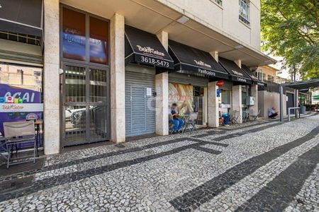 28_photo/94dce40b6d.cfaae28da06da296-ATLAS-019ecfb7-cfdc-4a07-b42f-10ef4f8982a1.jpg de apartamento à venda com 3 quartos, 69m² em Centro, Curitiba