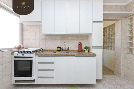 12_photo/94dce40b93.e9bc35269128f7e8-ATLAS-dbfa085d-2905-450b-9eec-ae827fd5a0cc.jpg de apartamento para alugar com 3 quartos, 118m² em Centro, Curitiba