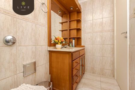 18_photo/94dce40b93.e9bc35269128f7e8-ATLAS-ffc776ee-24d6-4522-8c06-ebc1b047886e.jpg de apartamento para alugar com 3 quartos, 118m² em Centro, Curitiba