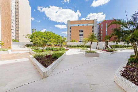 24_photo/94dce40be7.65454eaa8e402c83-ATLAS-7a0282bc-9f1d-4f90-bb8d-87ab03fe7439.jpg de apartamento à venda com 3 quartos, 93m² em São Francisco, Curitiba