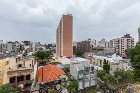 13_photo/94dce40bf1.efed5efdd4f8381b-ATLAS-98d2f26a-c4a1-42c7-a7f3-77f139ac2444.jpg de apartamento à venda com 2 quartos, 82m² em Centro, Curitiba