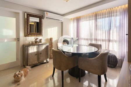 12_photo/94dce40c19.cb4a3f4e1d4d223a-ATLAS-2cb99017-03bc-4c78-91a9-bf3e56e737c9.jpg de apartamento à venda com 4 quartos, 200m² em São Francisco, Curitiba