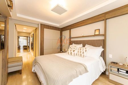 11_photo/94dce40c19.cb4a3f4e1d4d223a-ATLAS-5d844c77-2cb7-4a12-9ca4-39f37794e5a5.jpg de apartamento à venda com 4 quartos, 200m² em São Francisco, Curitiba