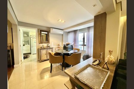 2_photo/94dce40c19.cb4a3f4e1d4d223a-ATLAS-b6474900-1905-4184-9a14-d56532f9ba2d.jpg de apartamento à venda com 4 quartos, 199m² em São Francisco, Curitiba