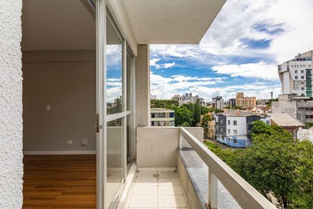 4_photo/94dce40c1f.486739b4f00a0934-ATLAS-17ed6588-63d4-47a9-905c-bbd47f9286f2.jpg de apartamento à venda com 4 quartos, 200m² em São Francisco, Curitiba