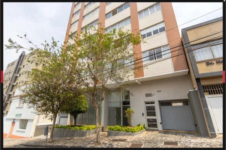 43_photo/94dce40c51.59b9fa3339c8dcb8-ATLAS-486fcb02-6216-47a2-9d40-49eaac7e28cb.jpg de apartamento à venda com 2 quartos, 334m² em Centro, Curitiba