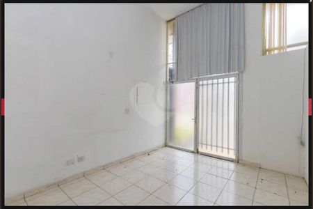 27_photo/94dce40c51.59b9fa3339c8dcb8-ATLAS-4bcfb309-bc3a-49a2-bfbf-e28c6fdcc1b8.jpg de apartamento à venda com 2 quartos, 334m² em Centro, Curitiba