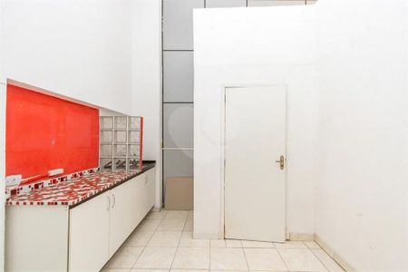 7_photo/94dce40c51.59b9fa3339c8dcb8-ATLAS-d2ed047c-e957-42aa-98d6-9ac12ea7b5eb.jpg de apartamento à venda com 0 quarto, 201m² em Centro, Curitiba