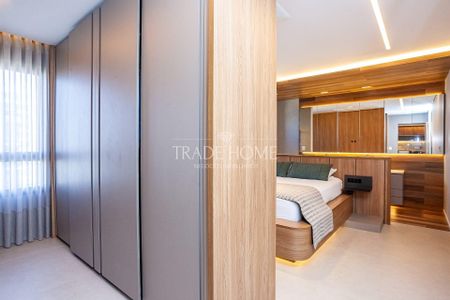 2_photo/94dce40c6d.f2bfaed4af7a5e8b-ATLAS-4be33fff-0318-4469-ad06-5c8f343bcd5e.jpg de apartamento à venda com 1 quarto, 92m² em São Francisco, Curitiba