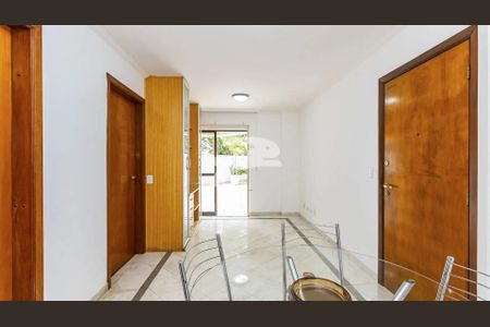 2_photo/94dce40c71.8d1d596cf1356774-ATLAS-86cddeec-5b7d-4550-b2e5-d8735cfb4a59.jpg de apartamento para alugar com 1 quarto, 45m² em Centro, Curitiba