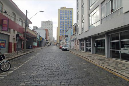 11_photo/94dce40c8f.deae4eebf12c2c78-ATLAS-080b609e-51b4-44f1-beb9-4c94b9b8f6d5.jpg de apartamento para alugar com 3 quartos, 83m² em Centro, Curitiba