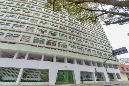 8_photo/94dce40c9d.8ba35e39fae438fc-ATLAS-4f78f37e-a8c7-4ef1-adeb-aec357077cd1.jpg de apartamento à venda com 3 quartos, 110m² em Centro, Curitiba