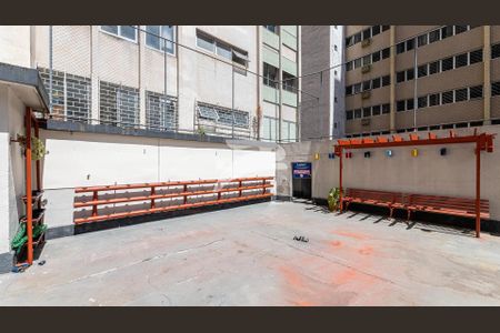 4_photo/94dce40cdb.97b1effdb65f3796-ATLAS-1e095897-407f-43a0-99c9-7dc39ae2c8f4.jpg de apartamento à venda com 4 quartos, 140m² em Centro, Curitiba