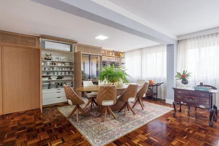 5_photo/94dce40cdb.a2de6096fa775c00-ATLAS-28949b2e-c4e2-483a-bfca-5190497bb7ca.jpg de apartamento à venda com 4 quartos, 140m² em Centro, Curitiba