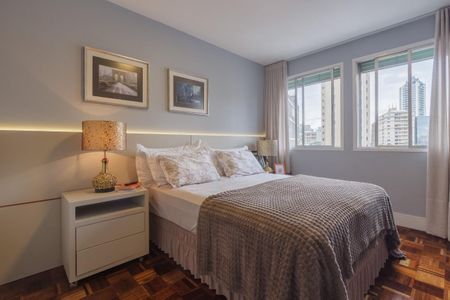 6_photo/94dce40cdb.a2de6096fa775c00-ATLAS-33387e47-4ee4-4ca6-81c7-a04d72d1f659.jpg de apartamento à venda com 4 quartos, 140m² em Centro, Curitiba