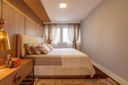 12_photo/94dce40cdb.a2de6096fa775c00-ATLAS-5c7ee89f-404b-48f6-9a93-1bcbc1034cad.jpg de apartamento à venda com 4 quartos, 140m² em Centro, Curitiba