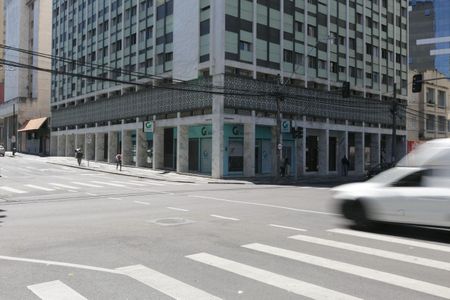 32_photo/94dce40cdb.a2de6096fa775c00-ATLAS-687ebe1a-6cea-4c82-9b94-a0297e3f63c9.jpg de apartamento à venda com 4 quartos, 140m² em Centro, Curitiba