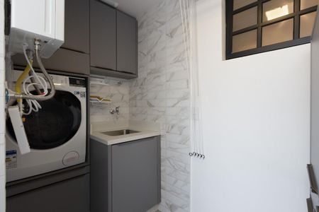 18_photo/94dce40cdb.a2de6096fa775c00-ATLAS-daf7be09-83b2-4202-8eff-08761920b74e.jpg de apartamento à venda com 4 quartos, 140m² em Centro, Curitiba