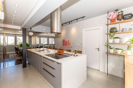 14_photo/94dce40cdb.c4a86b3c211625c7-ATLAS-0f44b172-e7f7-4f95-a42a-8e88d74e3eb3.jpg de apartamento à venda com 2 quartos, 140m² em Centro, Curitiba