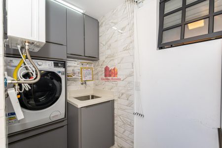 15_photo/94dce40cdb.c4a86b3c211625c7-ATLAS-dd607ea3-e009-4de7-9902-4f0fec3a694f.jpg de apartamento à venda com 2 quartos, 140m² em Centro, Curitiba