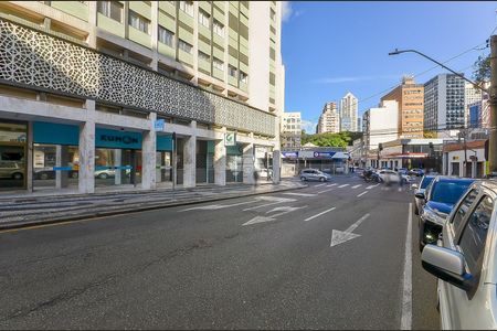 41_photo/94dce40cdd.deb729ebb2883a94-ATLAS-d14bae34-2afa-4fd8-a8a4-d355b50fc80a.jpg de apartamento à venda com 3 quartos, 146m² em Centro, Curitiba