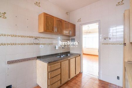 5_photo/94dce40cf1.2fc54a3393eb30ba-ATLAS-9efd0efb-b808-4429-8a19-7ad13f5a514e.jpg de apartamento à venda com 3 quartos, 124m² em Centro, Curitiba