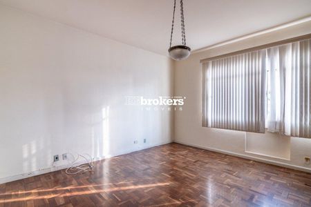 5_photo/94dce40cf1.2fc54a3393eb30ba-ATLAS-b39d482e-acd1-4127-84f4-5c68ccd3be51.jpg de apartamento à venda com 3 quartos, 124m² em Centro, Curitiba