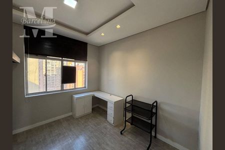 8_photo/94dce40d17.d505c9d9834fda44-ATLAS-1ffcc67a-9b0f-4ce4-9d5e-45fa130cafc8.jpg de apartamento para alugar com 2 quartos, 72m² em Centro, Curitiba