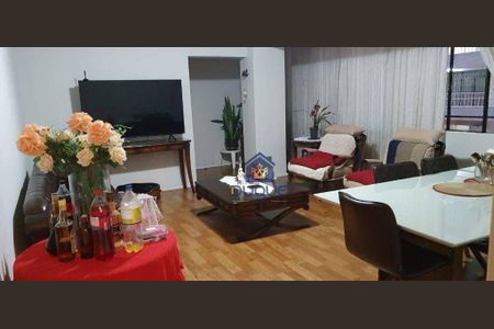 5_photo/94dce40d33.7be7a474fdeed64f-ATLAS-e55b07ed-c461-4a97-b594-34cf9f719b34.jpg de apartamento à venda com 3 quartos, 125m² em Centro, Curitiba