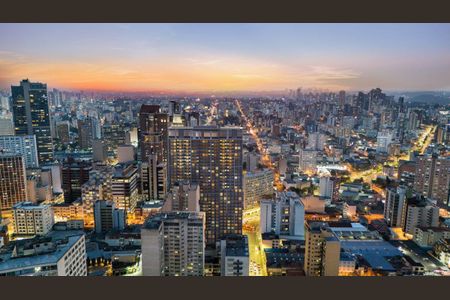 5_photo/94dce40d39.8cdf125b31d61fa3-ATLAS-b4d7f03e-38cb-470e-b334-35c91cd029c2.jpg de apartamento à venda com 2 quartos, 48m² em Centro, Curitiba