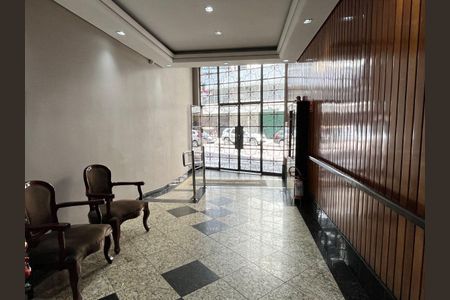 3_photo/94dce40d39.e20d587859335a7f-ATLAS-57abb573-8407-4e43-baff-b50f30e9bc7f.jpg de apartamento para alugar com 2 quartos, 90m² em Centro, Curitiba