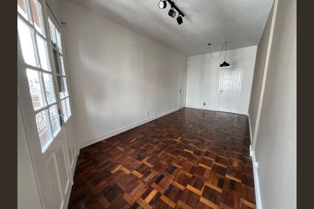 8_photo/94dce40d39.e20d587859335a7f-ATLAS-92221e88-53e9-4b6c-a3bf-eac1121648cb.jpg de apartamento para alugar com 2 quartos, 90m² em Centro, Curitiba