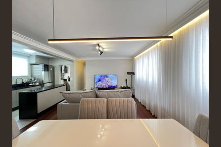 3_photo/94dce40d47.0f81dd1a9a4f6ffb-ATLAS-db0717c3-8ac3-4af5-947c-3ec72916b85e.jpg de apartamento à venda com 3 quartos, 89m² em Centro, Curitiba