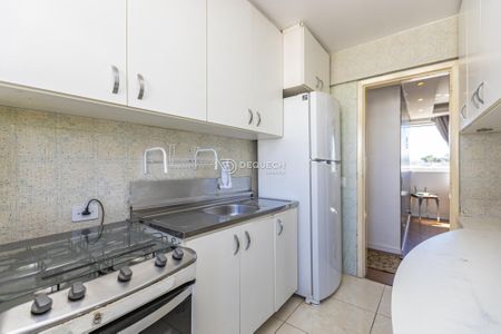 6_photo/94dce40d69.0e8a105b79138855-ATLAS-bb51ea8a-a3fd-46e7-ad0e-a6db114a34c3.jpg de apartamento à venda com 2 quartos, 50m² em Centro, Curitiba