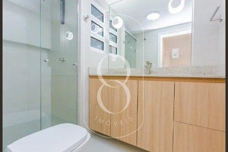 6_photo/94dce40d69.48d762983a57b806-ATLAS-eda2c888-0bb4-4747-aeba-e7c6e0ef67df.jpg de apartamento à venda com 2 quartos, 50m² em Centro, Curitiba