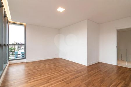 10_photo/94dce40d87.9fde2b1beaf38236-ATLAS-46615a43-ea65-4fc4-942f-7afd9c4c1be5.jpg de apartamento à venda com 1 quarto, 270m² em Centro, Curitiba