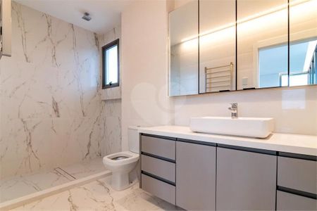 10_photo/94dce40d87.9fde2b1beaf38236-ATLAS-6331761b-ccee-4a65-b807-6acd72b0c764.jpg de apartamento à venda com 3 quartos, 270m² em Centro, Curitiba