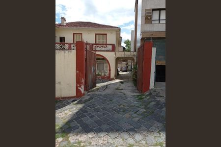 8_photo/94dce40dc3.f6ee4f8dca2fb9c7-ATLAS-a8cfce8b-427f-4057-b5c3-36b60636a058.jpg de casa à venda com 4 quartos, 260m² em São Francisco, Curitiba