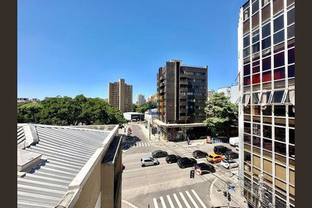 31_photo/94dce40e29.409dd762c24f9b0e-ATLAS-d73e5dcb-4e24-4bb5-83ed-5f5ebfa13bce.jpg de apartamento para alugar com 3 quartos, 200m² em São Francisco, Curitiba