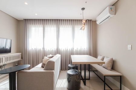 2_photo/94dce40e4d.9aee798ccfcefbfb-ATLAS-eda4ba23-cfbd-4a84-bfc2-d859523dd6e8.jpg de apartamento para alugar com 1 quarto, 40m² em São Francisco, Curitiba