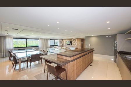 26_photo/94dce40ebf.23351eba74f1df34-ATLAS-3c472a89-e5d4-4915-af4a-b767a7db6ac9.jpg de apartamento à venda com 4 quartos, 164m² em Bigorrilho, Curitiba