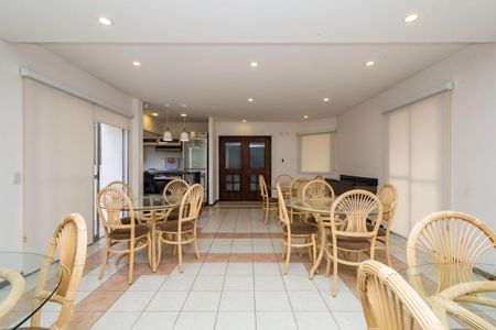 34_photo/94dce40ebf.2f15d505e37c7ac5-ATLAS-66383502-d1c9-41c8-8520-55ae5a222dcb.jpg de apartamento à venda com 3 quartos, 70m² em Bigorrilho, Curitiba