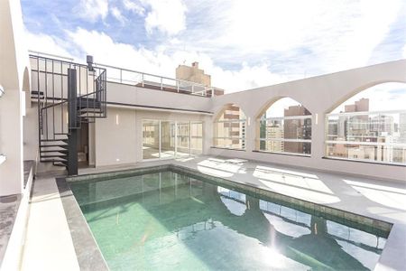 8_photo/94dce40ed9.f279df7ab7105e24-ATLAS-57652dee-8b2a-474f-ba14-da971494b2af.jpg de apartamento à venda com 4 quartos, 760m² em Bigorrilho, Curitiba