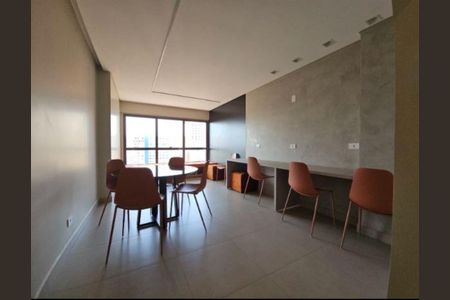 3_photo/94dce40ee7.8d34e335442cd209-ATLAS-4129fdbb-3c89-4d40-a43a-20d83ee7272f.jpg de apartamento à venda com 1 quarto, 25m² em Centro, Curitiba