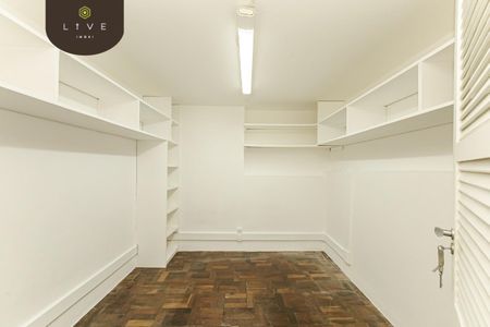 11_photo/94dce40f45.d0e58ee7b703e394-ATLAS-4499c17a-47d0-428f-b4b3-cb20b5de39d2.jpg de casa para alugar com 13 quartos, 730m² em São Francisco, Curitiba